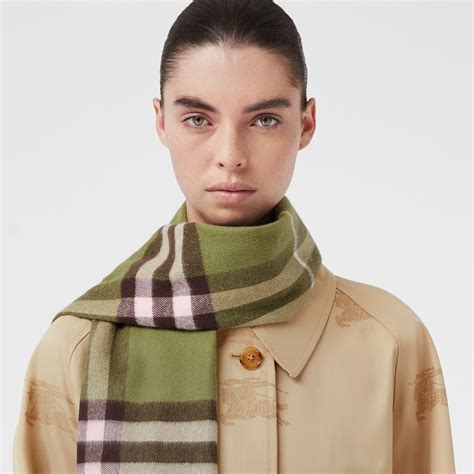 Burberry scarf manufacturers